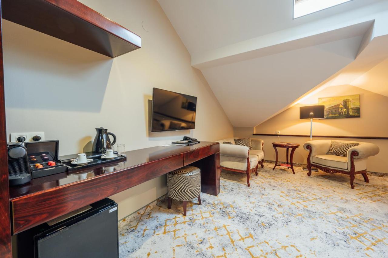L'Art Hotel 카레이 외부 사진